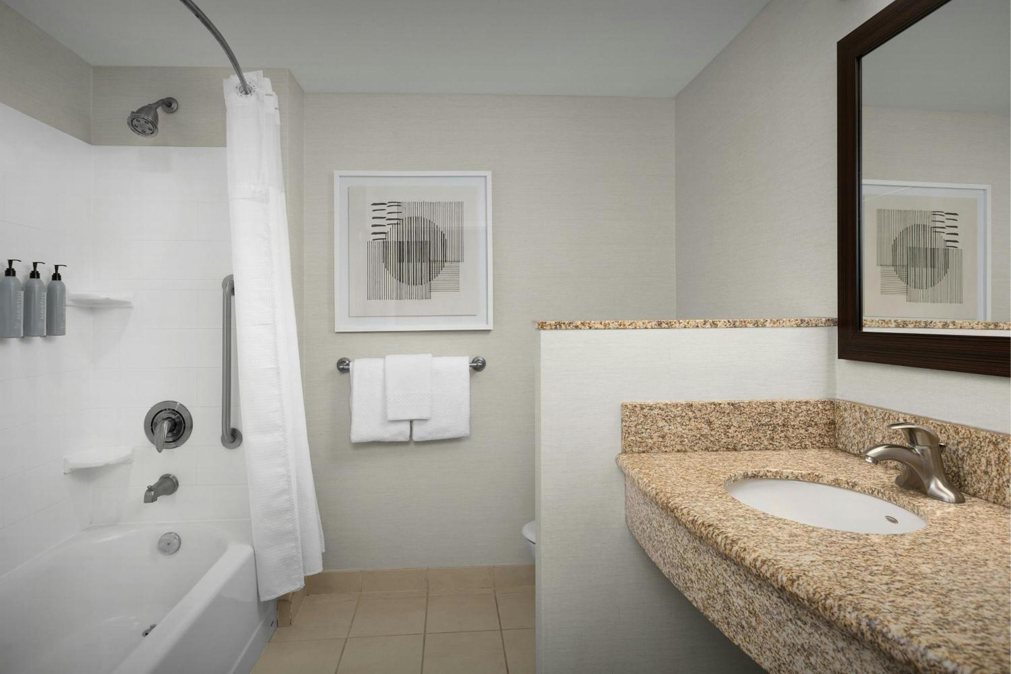 Hotel Courtyard By Marriott Salisbury Extérieur photo